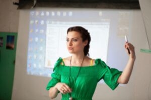 AvanzaTEC 2026: cursos gratis con certificaciones tech reconocidas