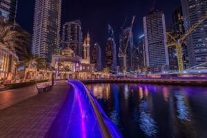 Dubái apuesta por turismo sostenible frente a megalomanía de Arabia Saudí