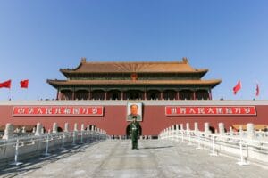 China despliega el cañón naval más potente de su historia