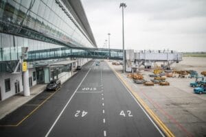 Aeropuertos: cómo la infraestructura digital transforma ciudades