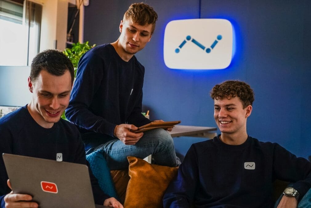 Agentes de IA como compañeros de trabajo: qué cambia en las startups
