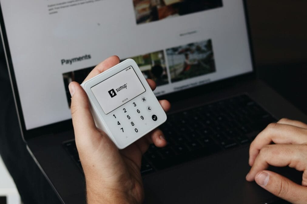 Tap to Pay ya funciona en Colombia: tu iPhone es ahora datafono