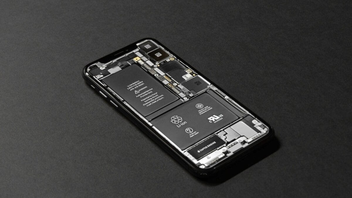 El año en que elegir celular barato se volvió imposible