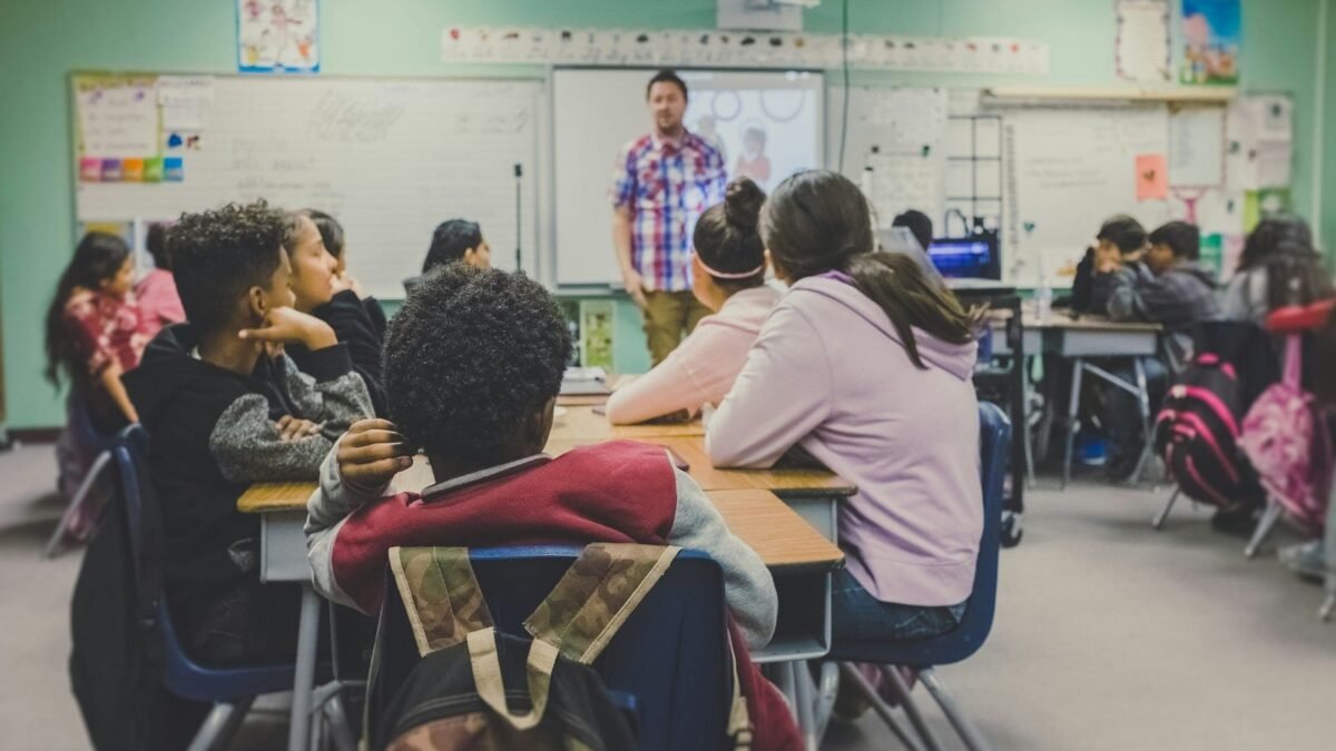 Alianza educativa: Colombia y Corea del Sur avanzan en tecnología para maestros