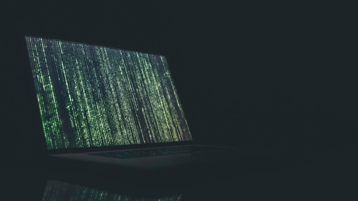 Jamie Dimon advierte: la IA multiplicó por 10 los riesgos de ciberseguridad
